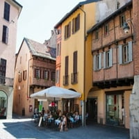 Хората в Sidewalk Cafe, Piazza San Fedele, Como, Lombardy, Италия Плакат за плакат от Panoramic Images